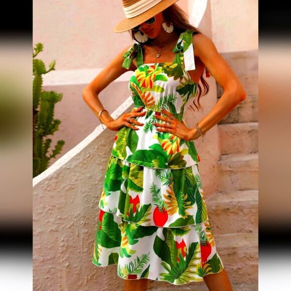 Tropical Green and Red Floral Dress - Picture 1 of 5